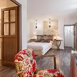 Hotel Logis Le Coulon