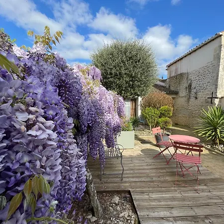 Hotel Logis Le 3*