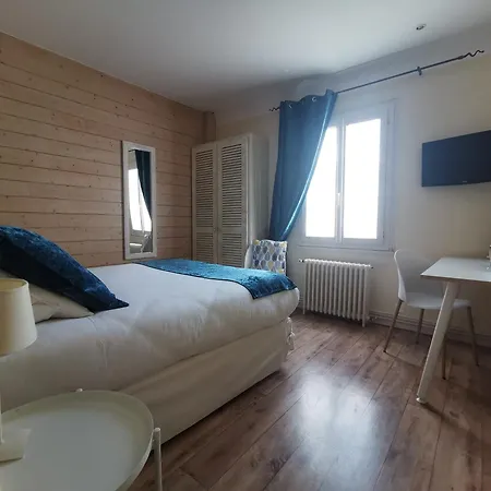 Hotel Logis Le Coulon