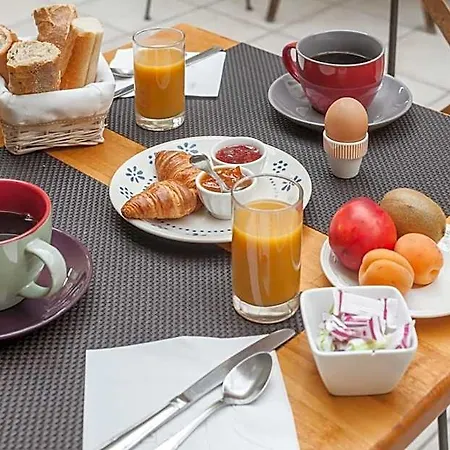 Hotel Logis Le
