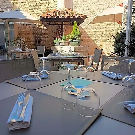 Logis Le Hotel