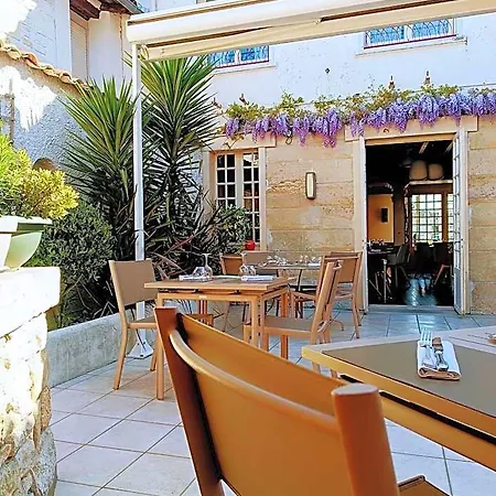 Logis Le Hotel Coulon