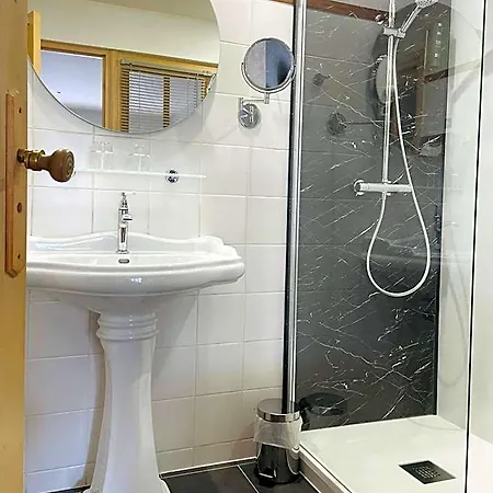 Hotel Logis Le