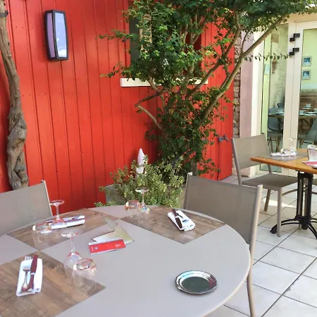 Logis Le 3* Coulon